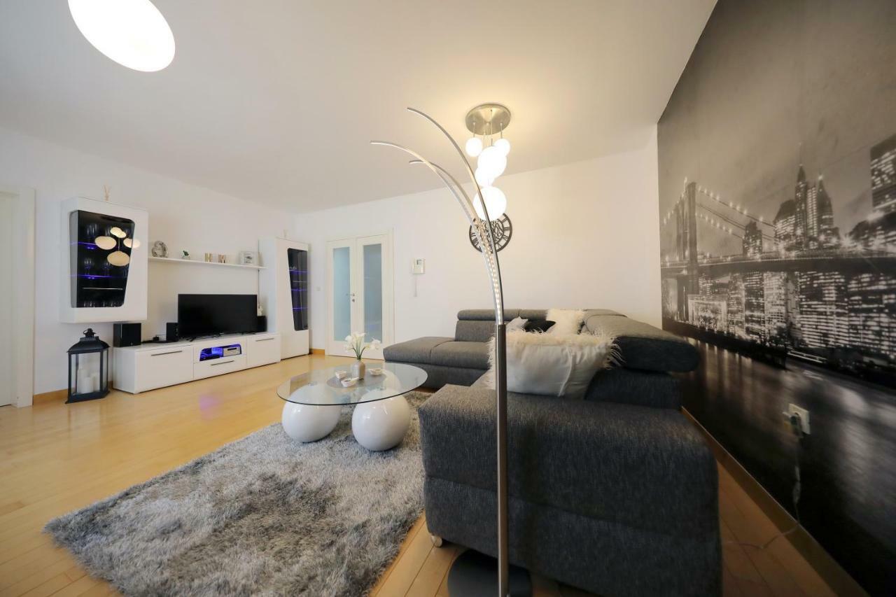 Dioniz Apartment Zadar Bagian luar foto