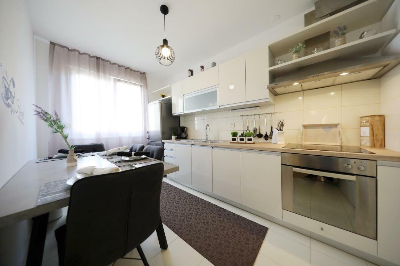 Dioniz Apartment Zadar Bagian luar foto