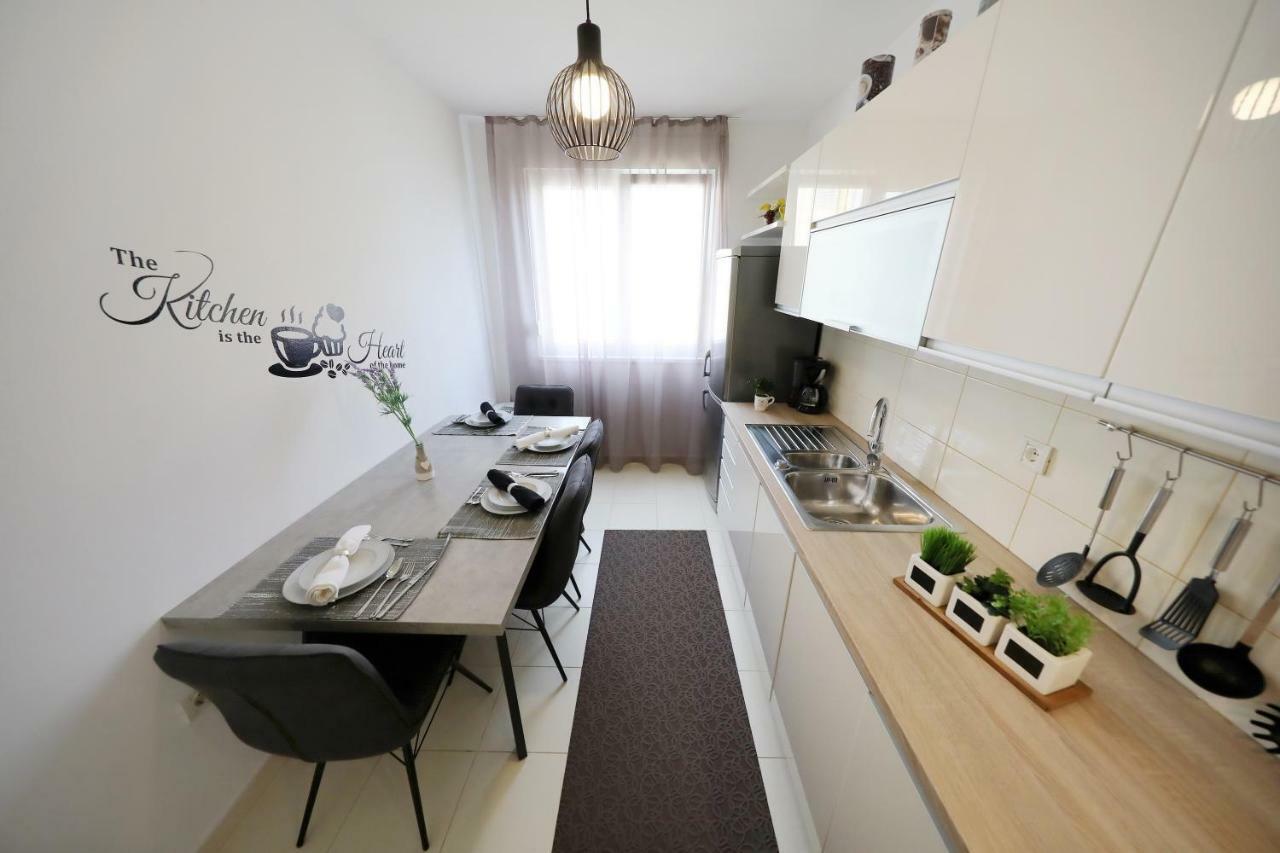 Dioniz Apartment Zadar Bagian luar foto