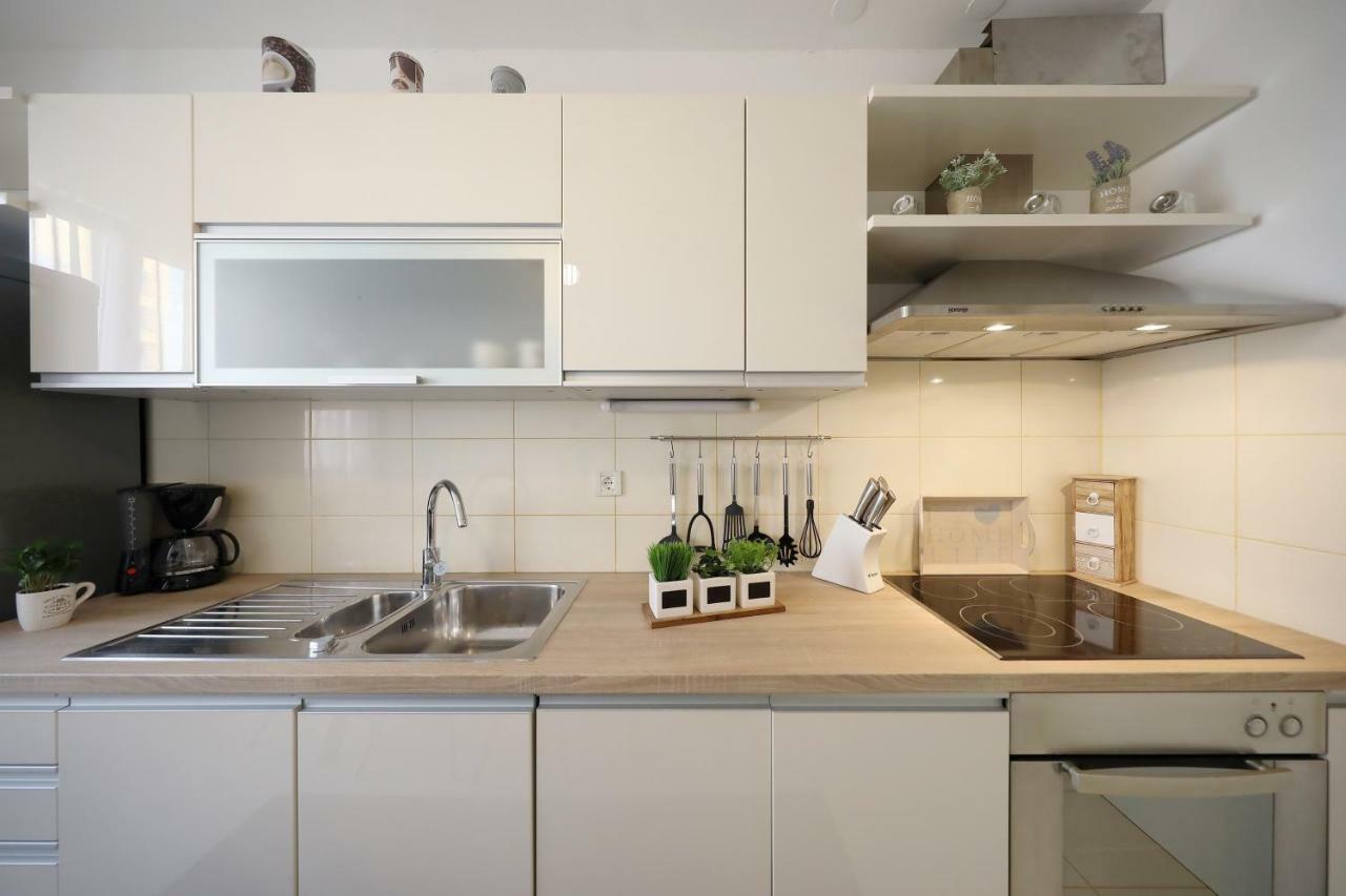 Dioniz Apartment Zadar Bagian luar foto