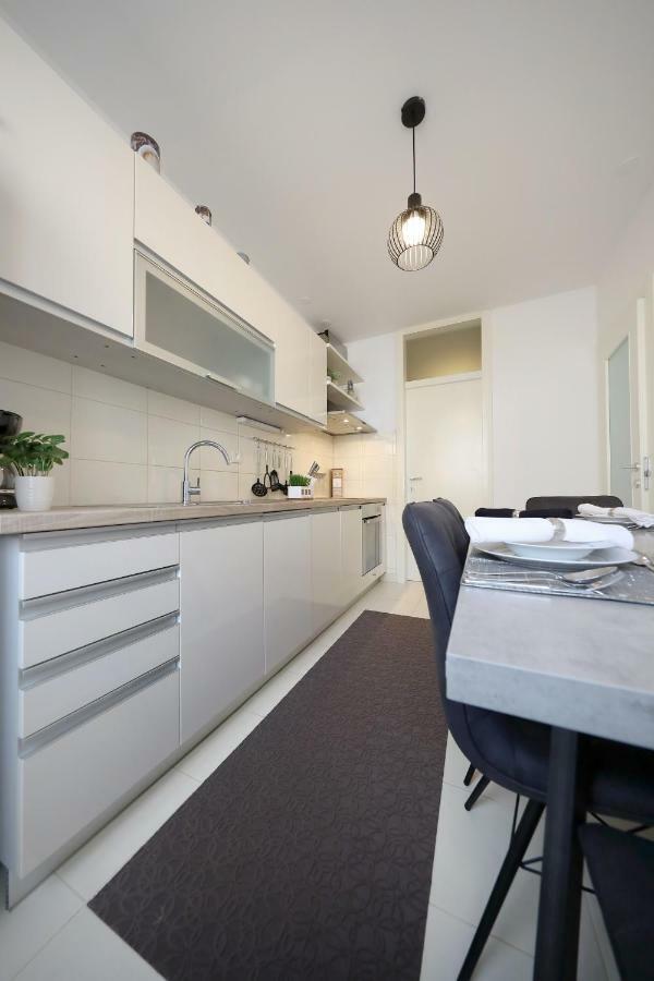 Dioniz Apartment Zadar Bagian luar foto